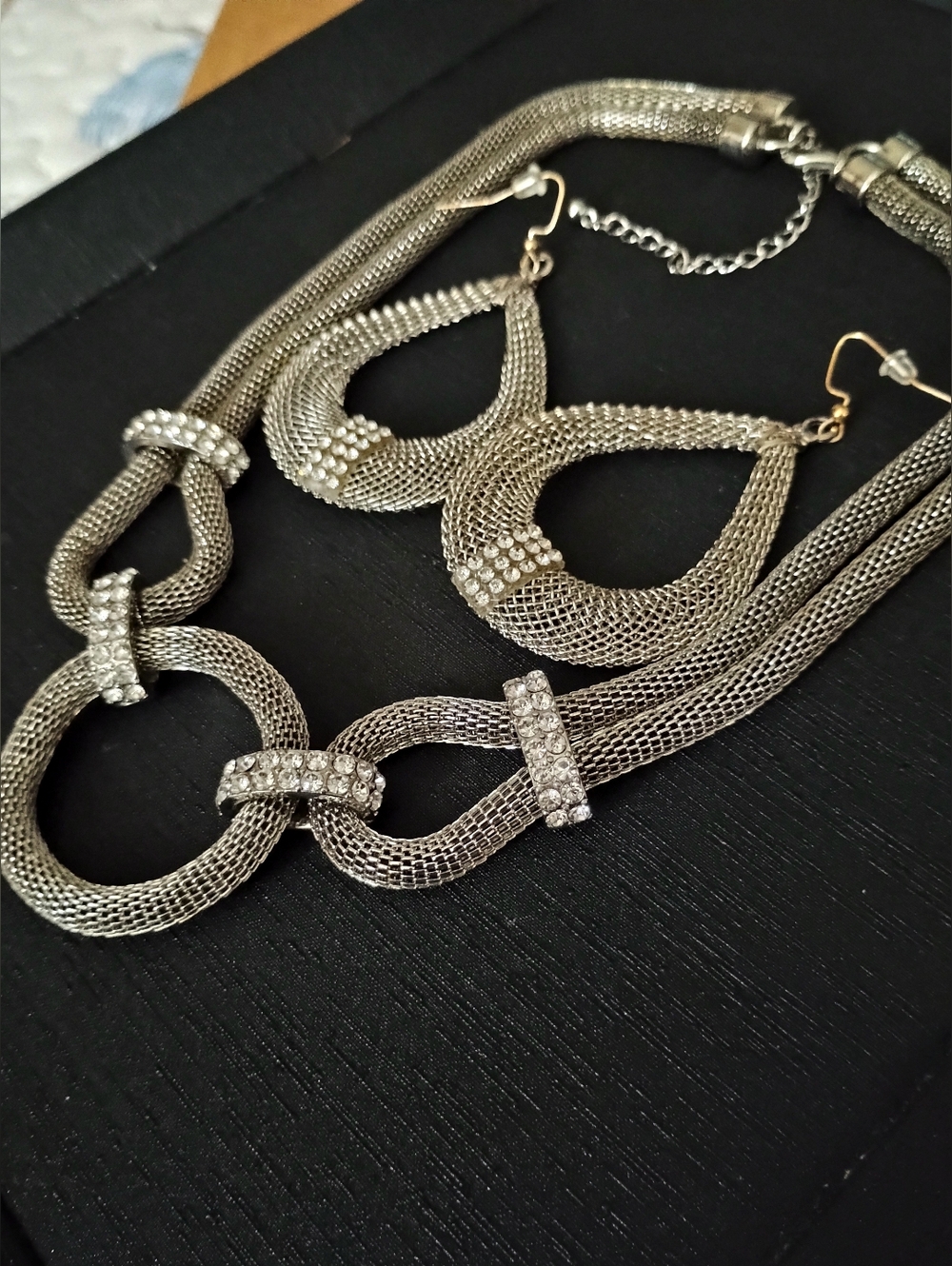 Silver Mesh Link Necklace and Teardrop Earrings Set